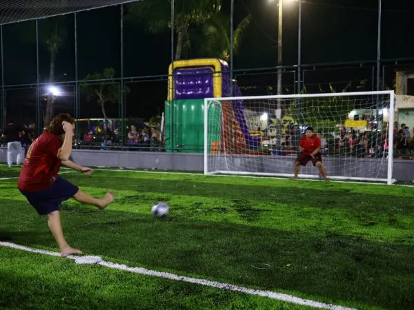 Prefeitura de Caucaia entrega reforma da Areninha do Poeirão e fortalece esporte e lazer no Arianópolis